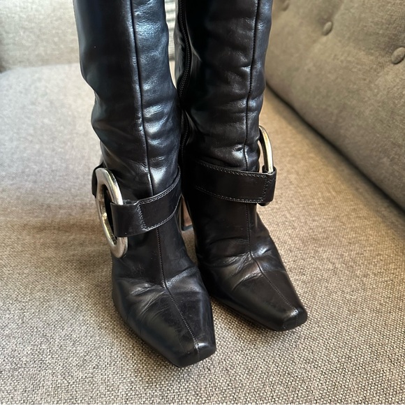 Vintage Manolo Blahnik boots with silver accents - Picture 2 of 8